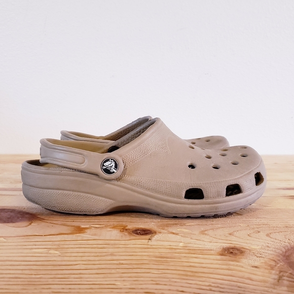 CROCS Shoes - CROCS Clogs Tan Brown Size women's 6-7 men's 4-5